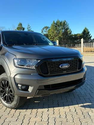 FORD RANGER 3.2 FX4 4X4 CD 20V DIESEL 4P AUTOMÁTICO FORD RANGER 3.2 FX4 4X4 CD 20V DIESEL 4P AUTOMÁTICO